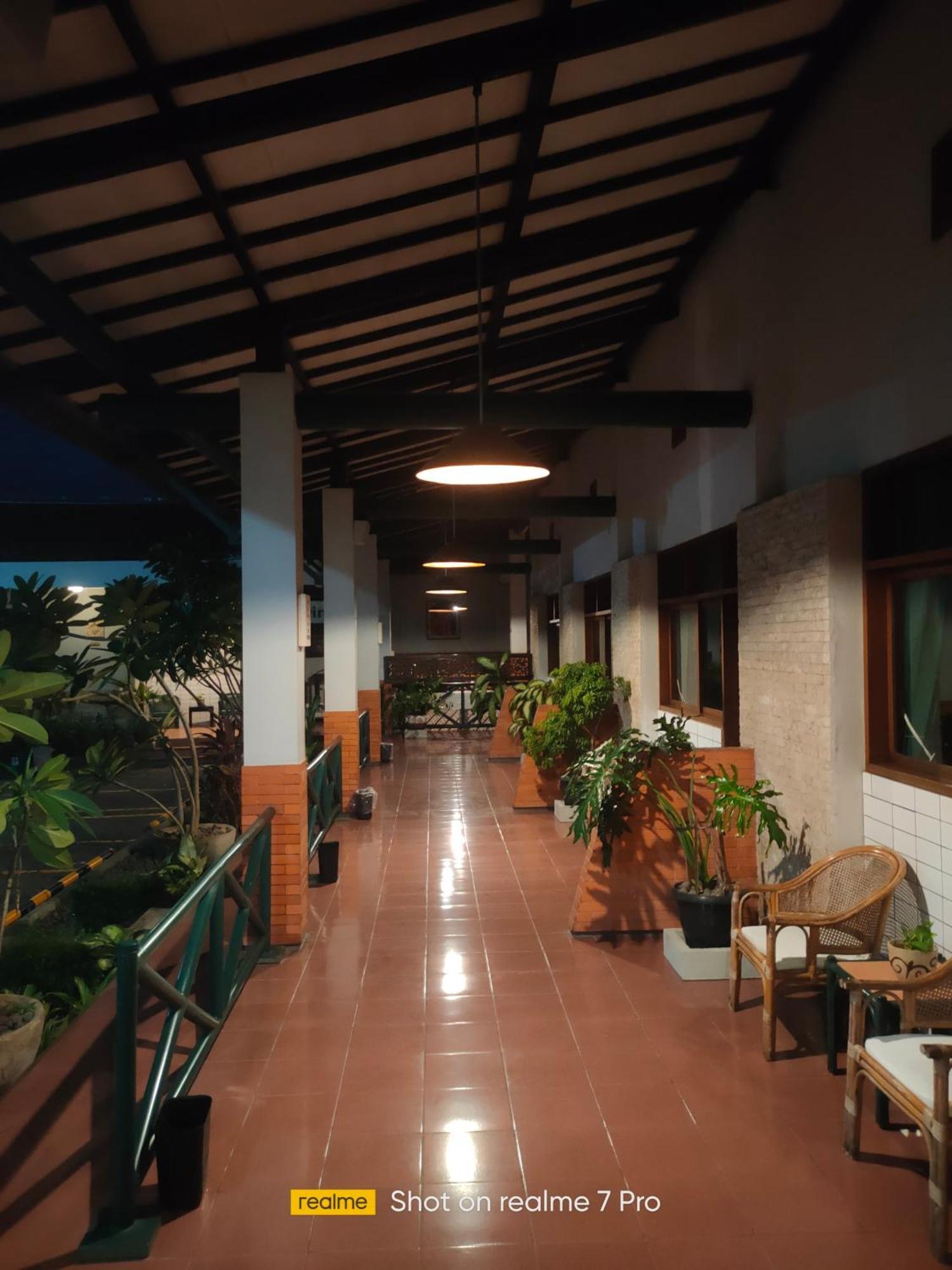 Hotel Aneka Baru スレマン エクステリア 写真